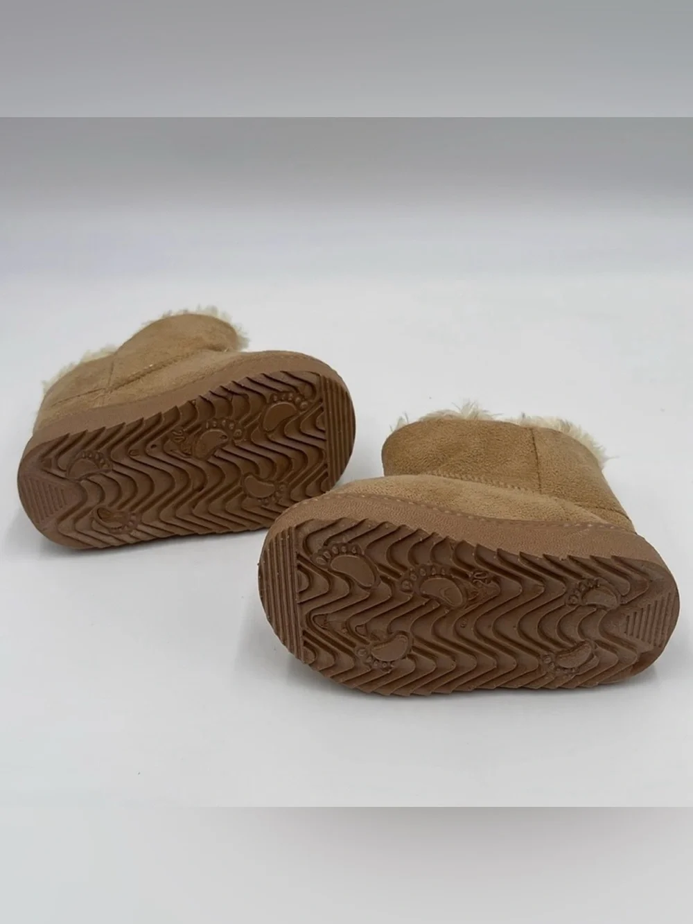 China Buttons City Toddler Girls Boots, Tan, Fleece Lined Size 2